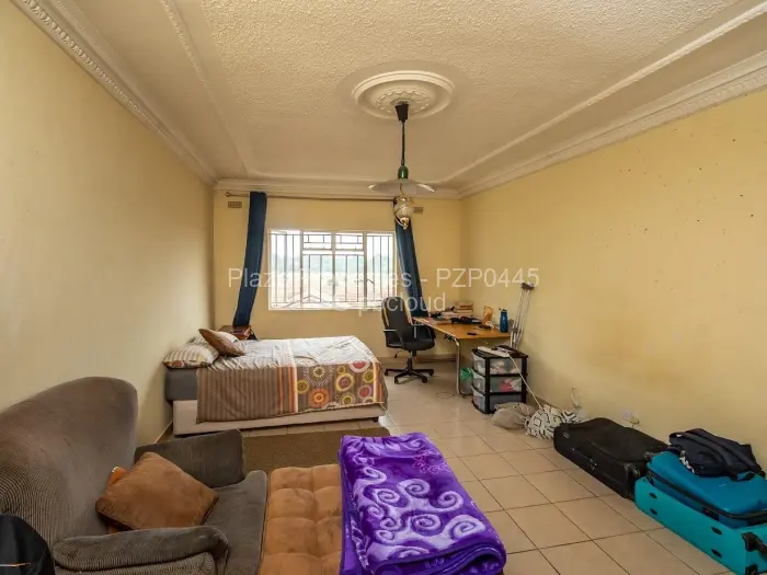 6 Bedroom House for Sale in Gunhill, Harare