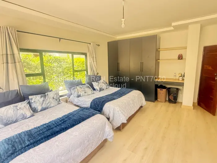5 Bedroom House for Sale in Carrick Creagh Estate, Harare