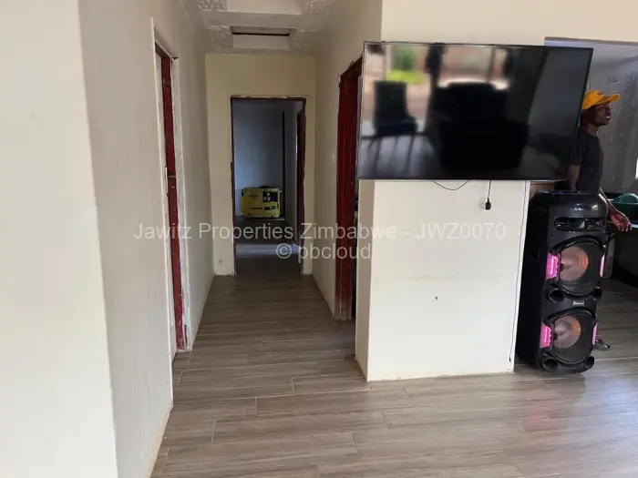 4 Bedroom House for Sale in Madokero Estates, Harare