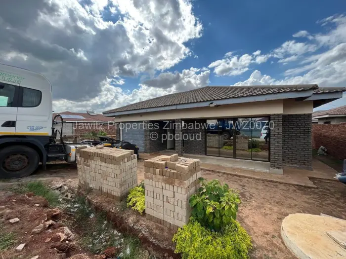 4 Bedroom House for Sale in Madokero Estates, Harare