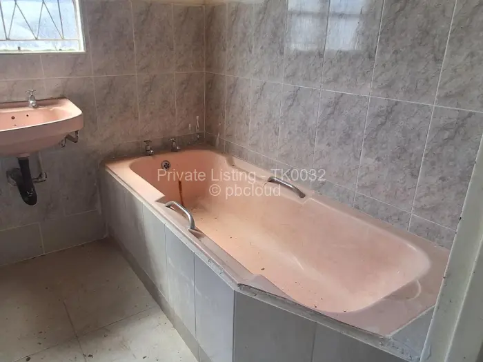 3 Bedroom House to Rent in Glen View, Harare