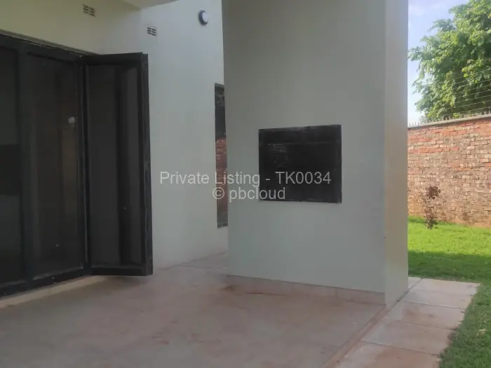 Townhouse/Cluster to Rent in Borrowdale West, Harare