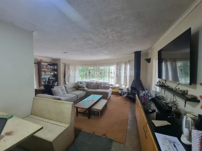 8 Bedroom House for Sale in Glen Lorne, Harare