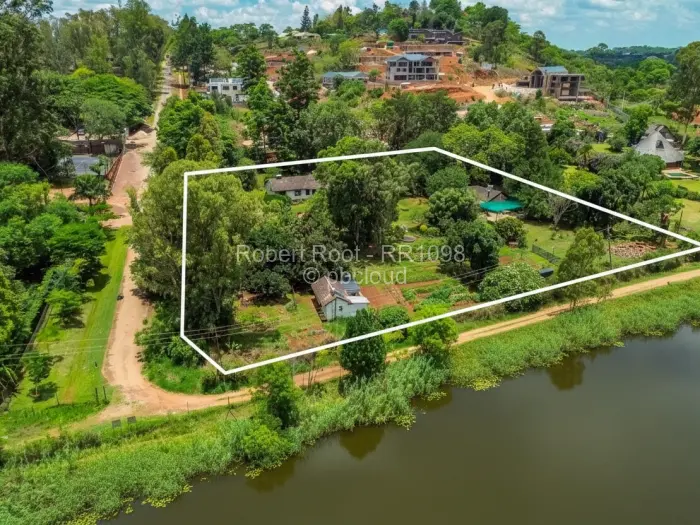 8 Bedroom House for Sale in Glen Lorne, Harare