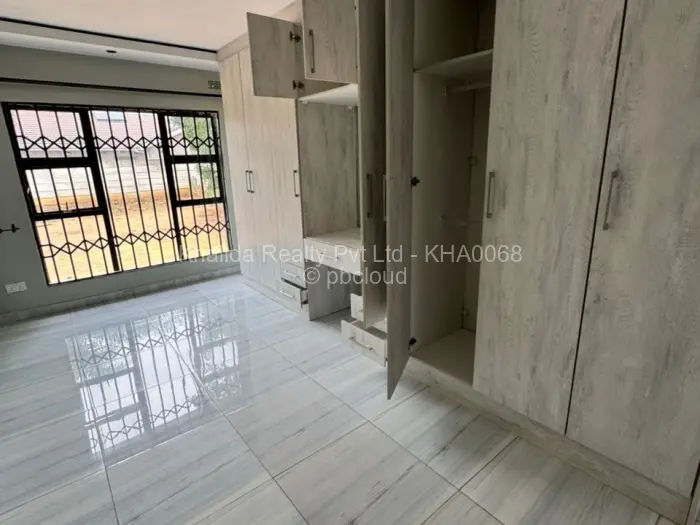 3 Bedroom House to Rent in Rockview, Harare