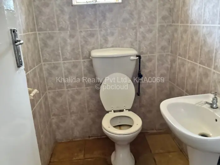 4 Bedroom House to Rent in Vainona, Harare