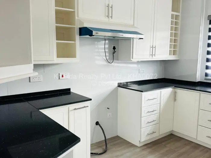 Townhouse/Cluster to Rent in Greendale, Harare