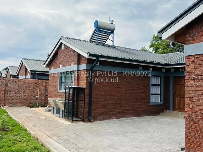 Townhouse/Cluster to Rent in Greendale, Harare