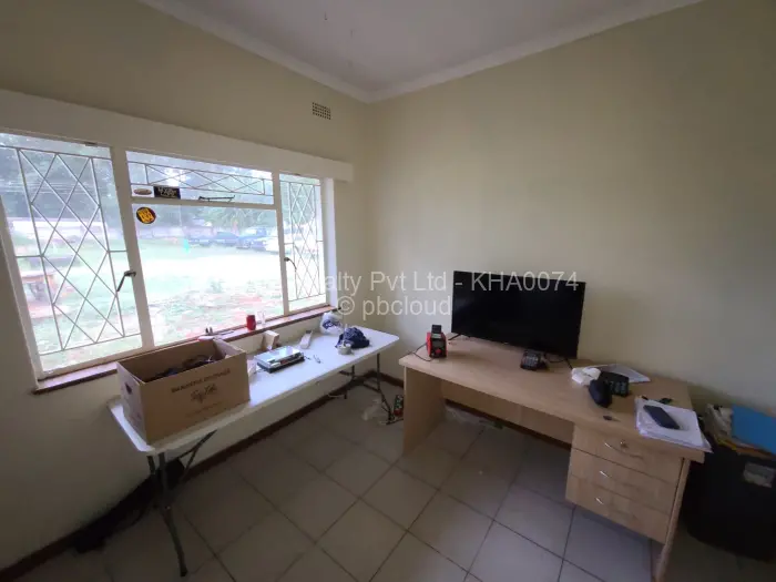 3 Bedroom House to Rent in Greendale North