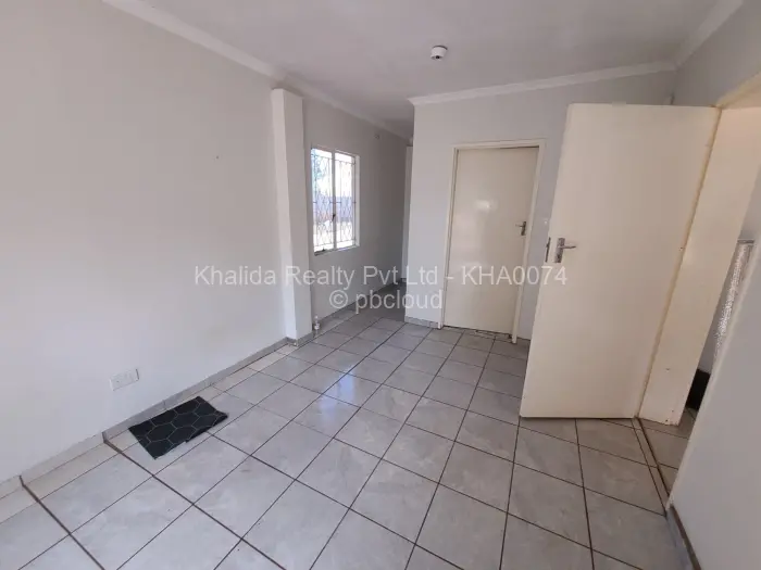 3 Bedroom House to Rent in Greendale North