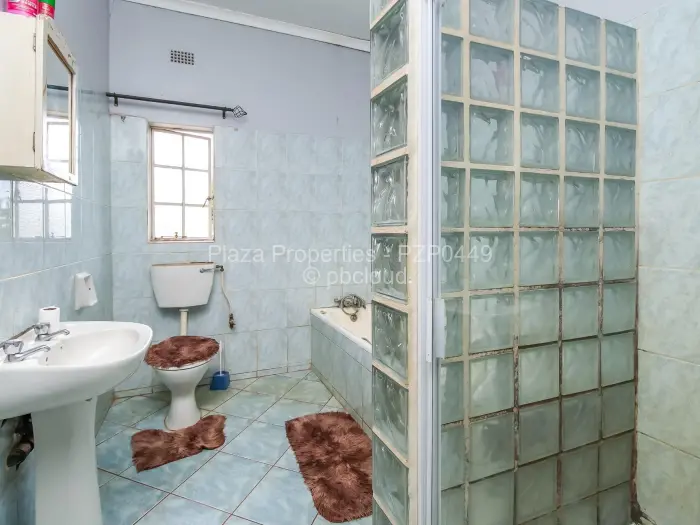 5 Bedroom House for Sale in Helensvale, Harare