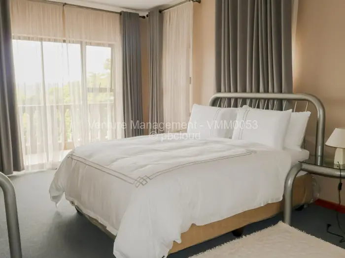 6 Bedroom House to Rent in Glen Lorne