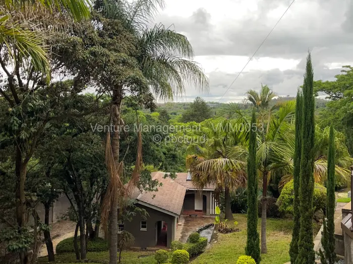 6 Bedroom House to Rent in Glen Lorne