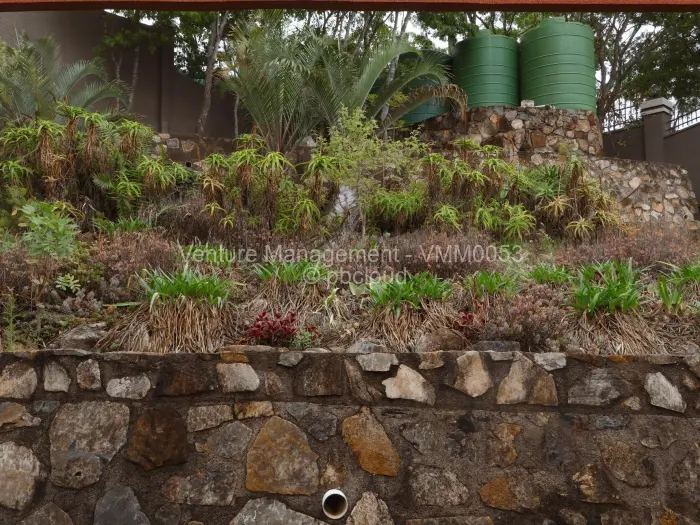 6 Bedroom House to Rent in Glen Lorne