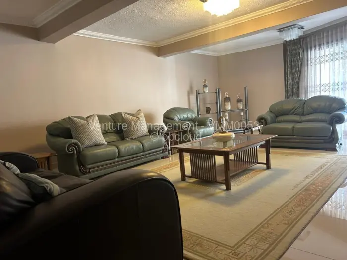 6 Bedroom House to Rent in Glen Lorne, Harare