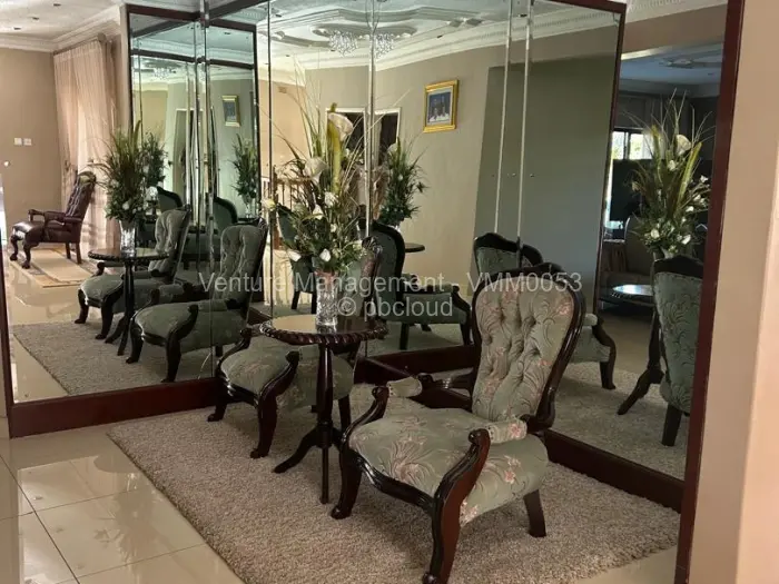 6 Bedroom House to Rent in Glen Lorne, Harare