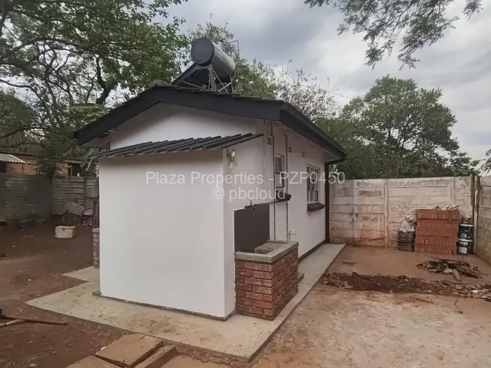 Room to Rent in Borrowdale, Harare