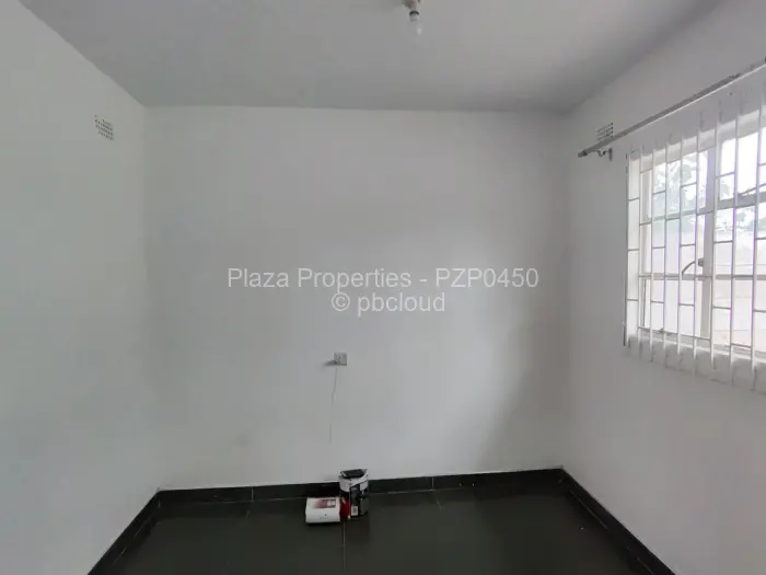 Room to Rent in Borrowdale, Harare