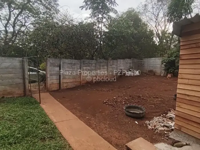 Room to Rent in Borrowdale, Harare