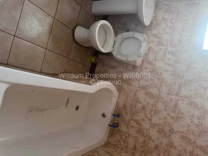 Office to Rent in Eastlea, Harare