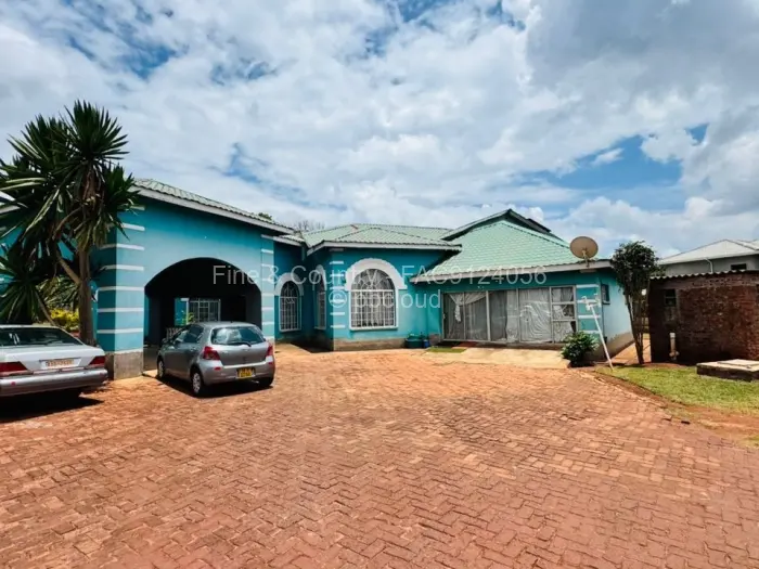 6 Bedroom House to Rent in Mandara, Harare