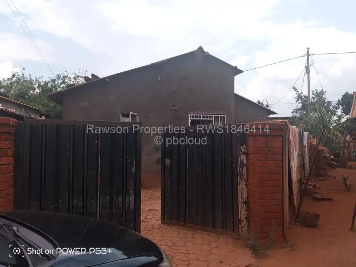 4 Bedroom House for Sale in Dzivarasekwa, Harare