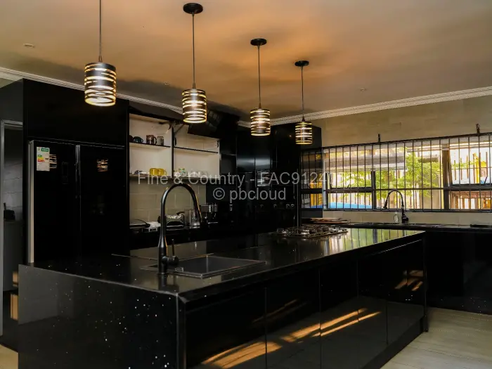 5 Bedroom House for Sale in Shawasha Hills, Harare