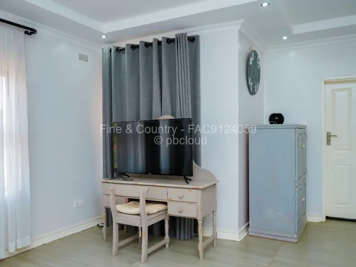 5 Bedroom House for Sale in Shawasha Hills, Harare