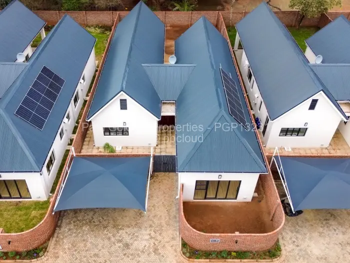 Townhouse/Cluster to Rent in Avondale, Harare