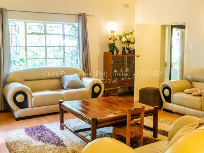 6 Bedroom House for Sale in Chisipite, Harare