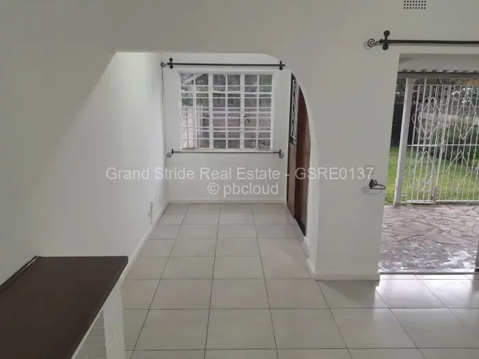 2 Bedroom Cottage/Garden Flat to Rent in Avondale, Harare