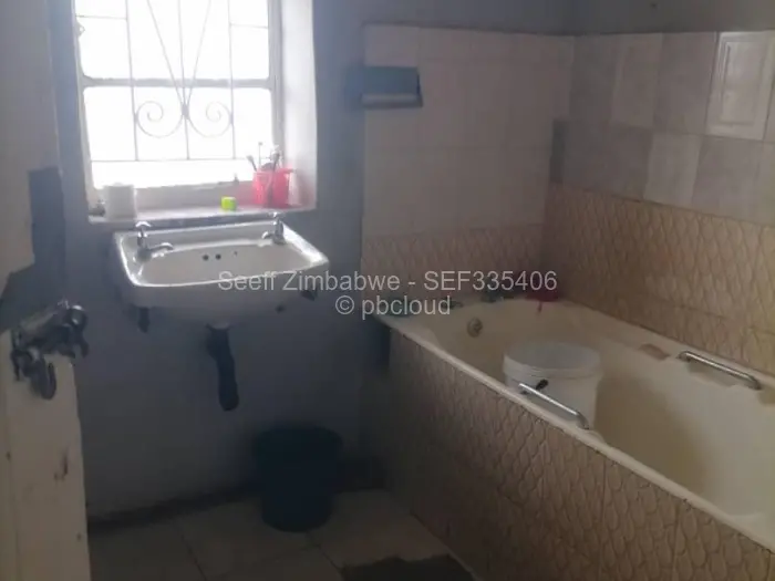 3 Bedroom House to Rent in Queens Park West, Bulawayo