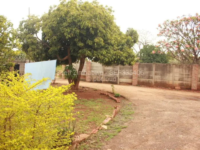 3 Bedroom House to Rent in Queens Park West, Bulawayo