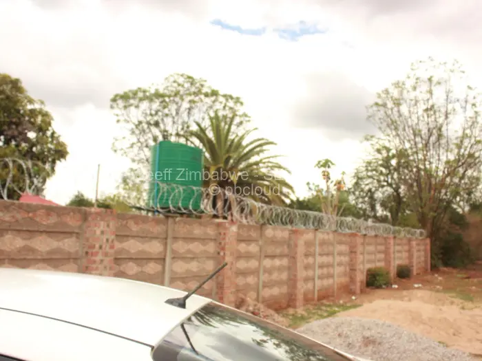 3 Bedroom House to Rent in Queens Park West, Bulawayo