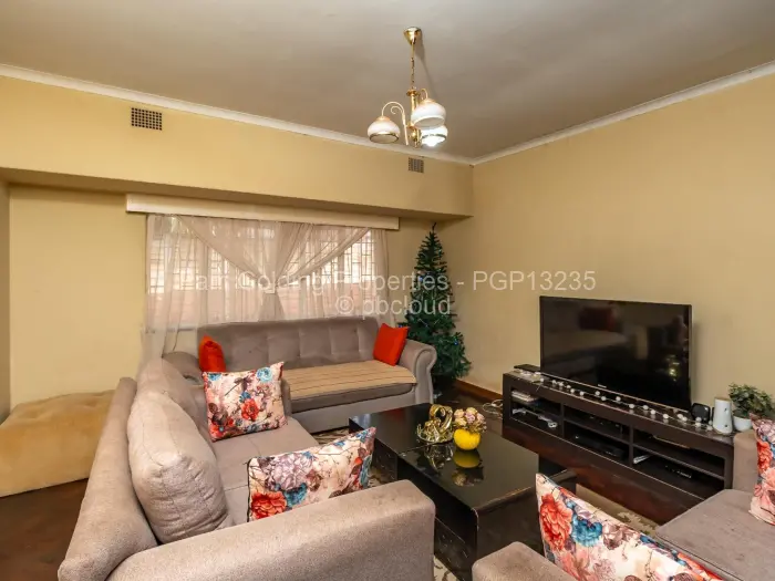 4 Bedroom House for Sale in Emerald Hill, Harare