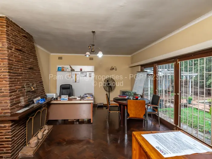 4 Bedroom House for Sale in Emerald Hill, Harare