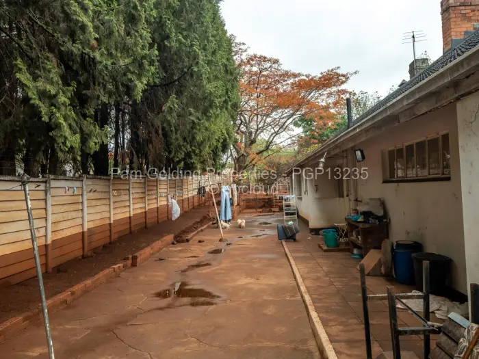 4 Bedroom House for Sale in Emerald Hill, Harare