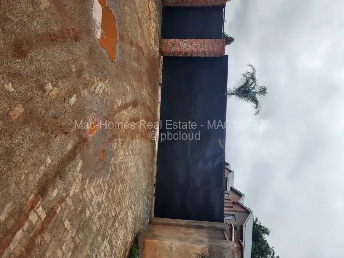 Flat/Apartment for Sale in Helensvale, Harare