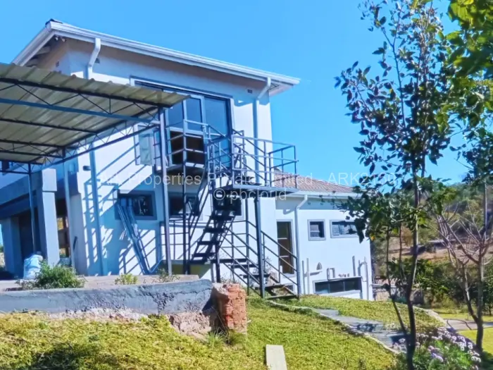 4 Bedroom House for Sale in Crowhill Views, Harare