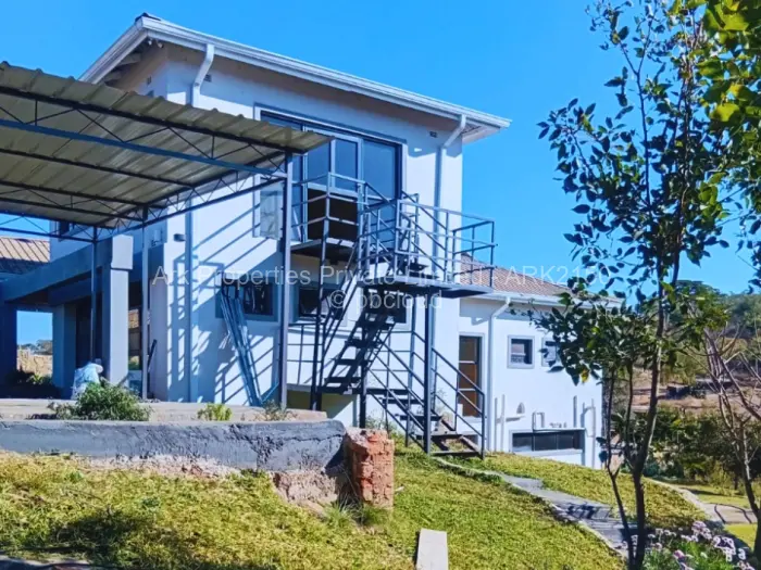 4 Bedroom House for Sale in Crowhill Views, Harare