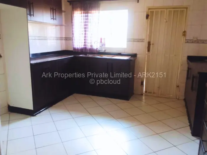 4 Bedroom House for Sale in Dawnview Park, Harare