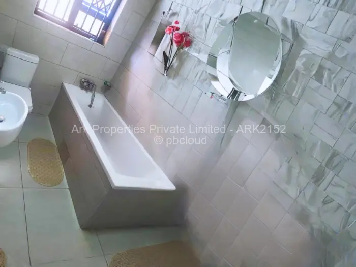 5 Bedroom House for Sale in Hatfield, Harare