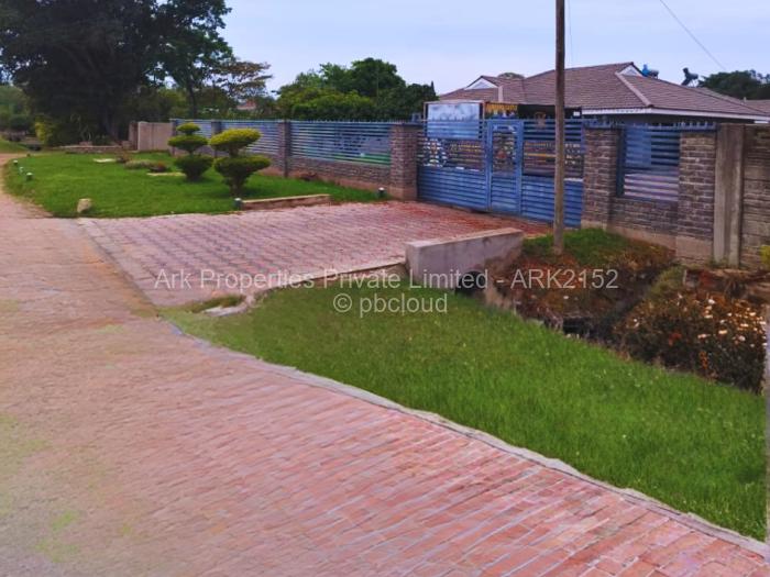 5 Bedroom House for Sale in Hatfield, Harare