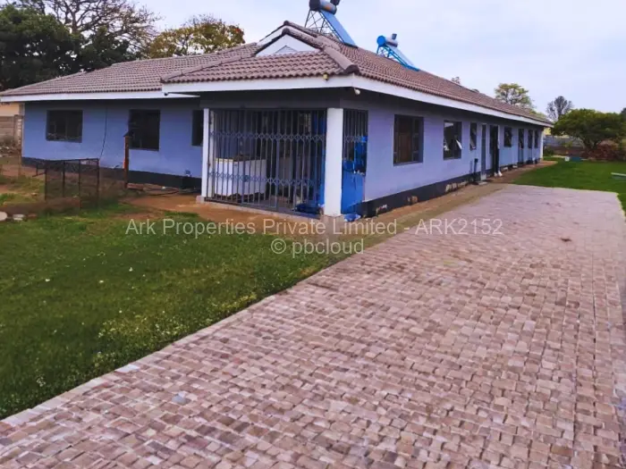 5 Bedroom House for Sale in Hatfield, Harare