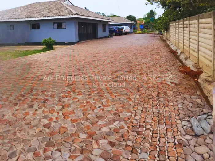 5 Bedroom House for Sale in Hatfield, Harare