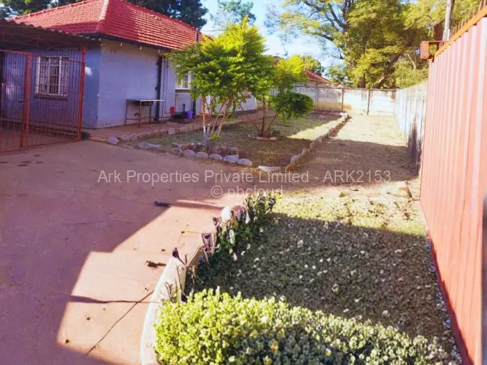 3 Bedroom House for Sale in Mabelreign, Harare
