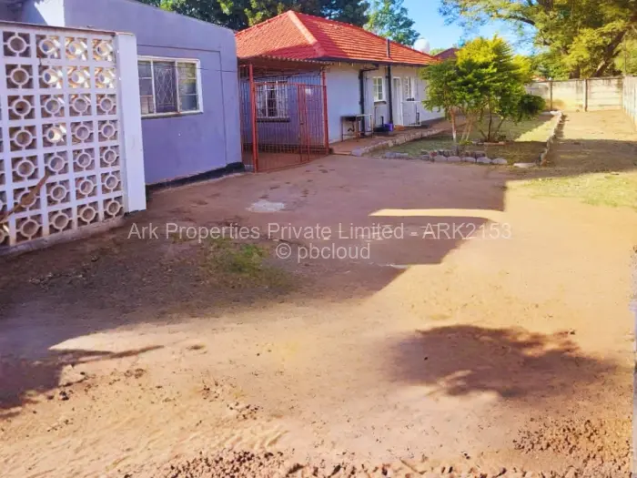 3 Bedroom House for Sale in Mabelreign, Harare