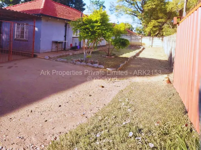 3 Bedroom House for Sale in Mabelreign, Harare