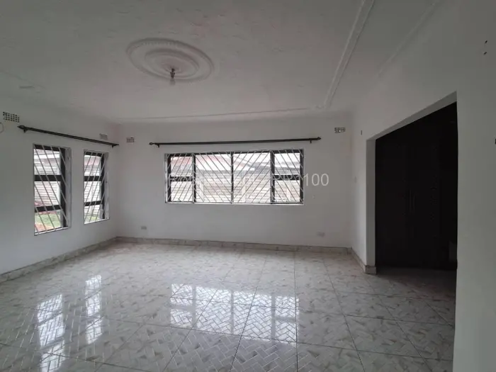 4 Bedroom House to Rent in Parktown, Harare