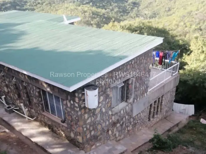 6 Bedroom House for Sale in Kariba, Kariba